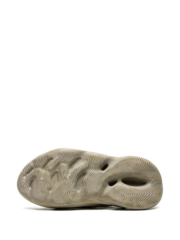 Adidas Yeezy Foam RNNR Stone Sage - Image 4