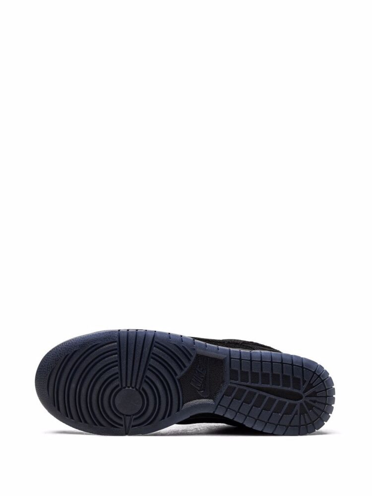Nike Dunk Low SP Undefeated 5 On It Black - Image 4