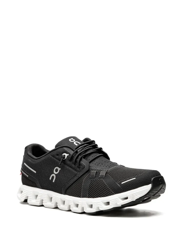 On Running Cloud 5 Black White - Image 2