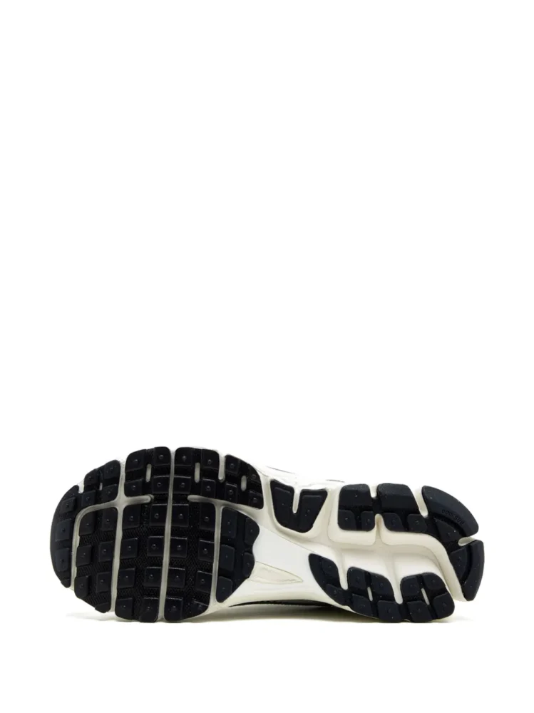 Nike Zoom Vomero 5 Photon Dust Metallic Silver - Image 5