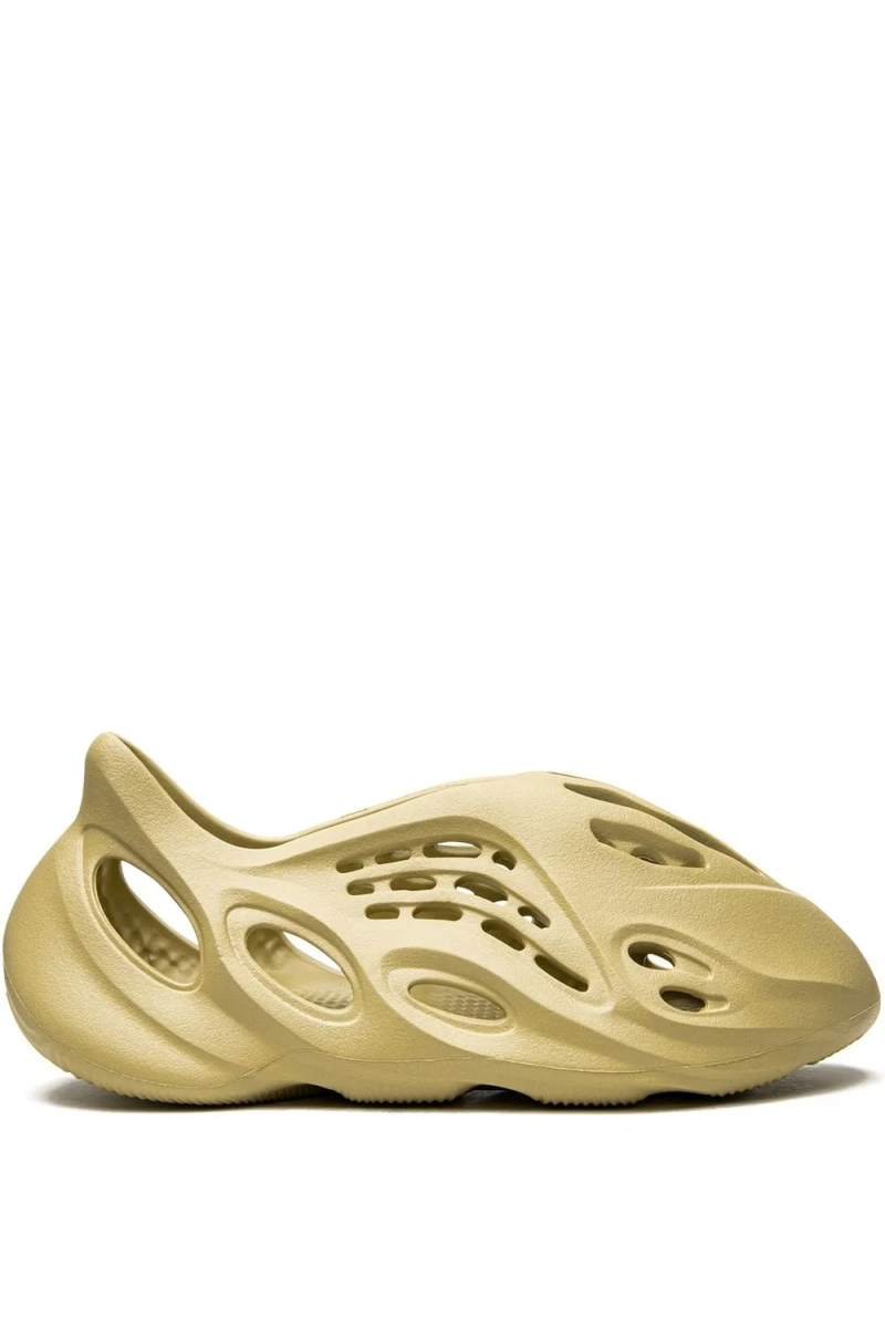 Adidas Yeezy Foam RNNR Sulfur