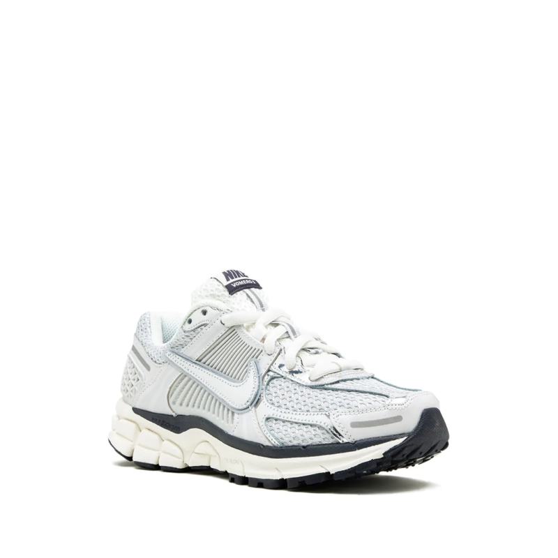 Nike Zoom Vomero 5 Photon Dust Metallic Silver - Image 2