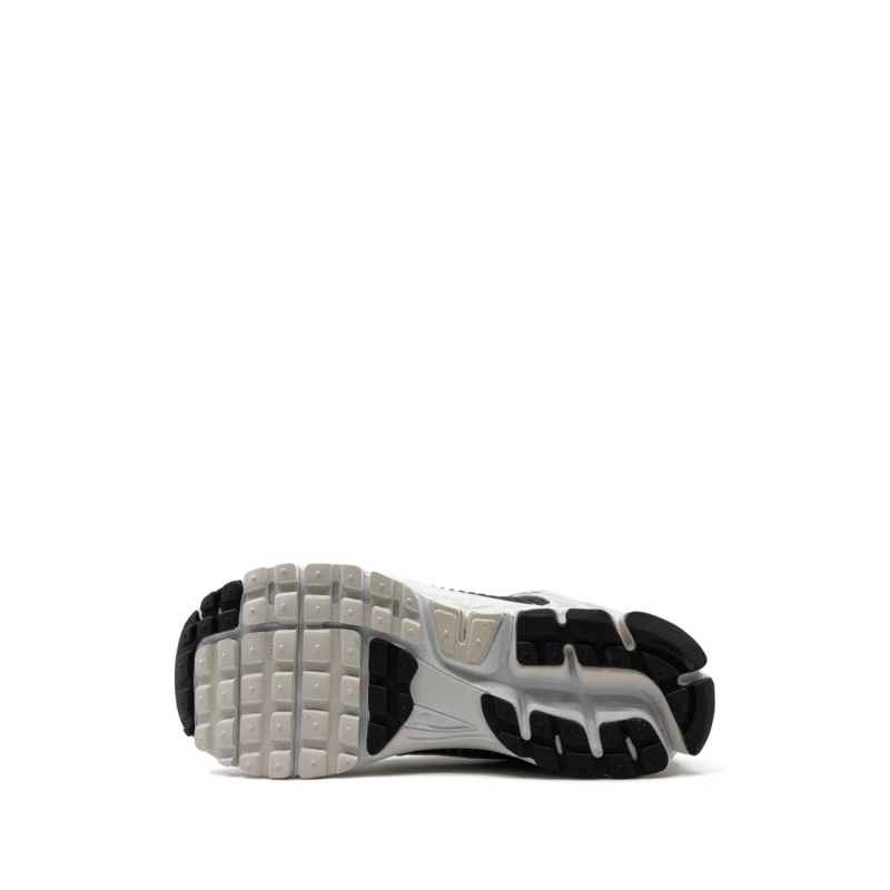 Nike Zoom Vomero 5 White Black - Image 5