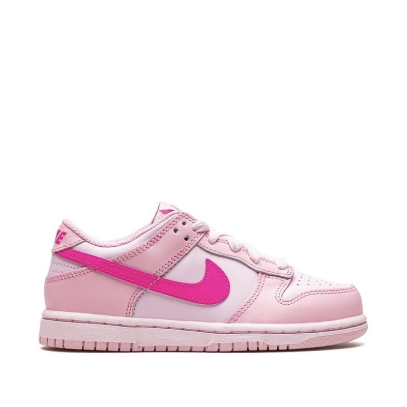 Nike Dunk Low Triple Pink