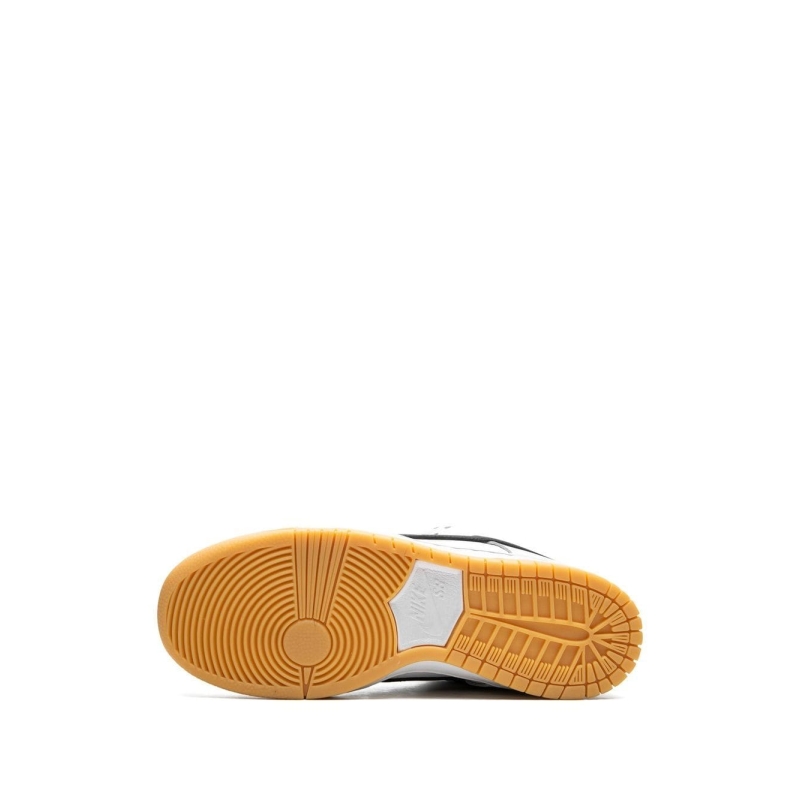 Nike SB Dunk Low Pro White Gum - Image 4