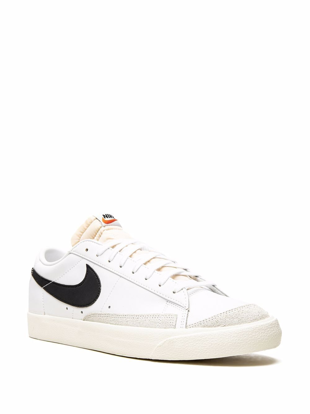 Nike Blazer Low 77 Vintage White Black - Image 2