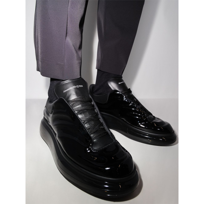 Alexander McQueen Oversized Black Lux Gloss - Image 5