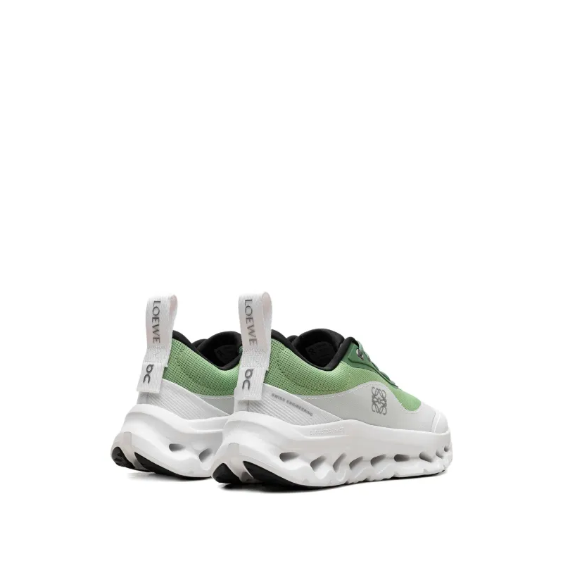 On Running Cloudtilt 2 LOEWE Green White - Image 4