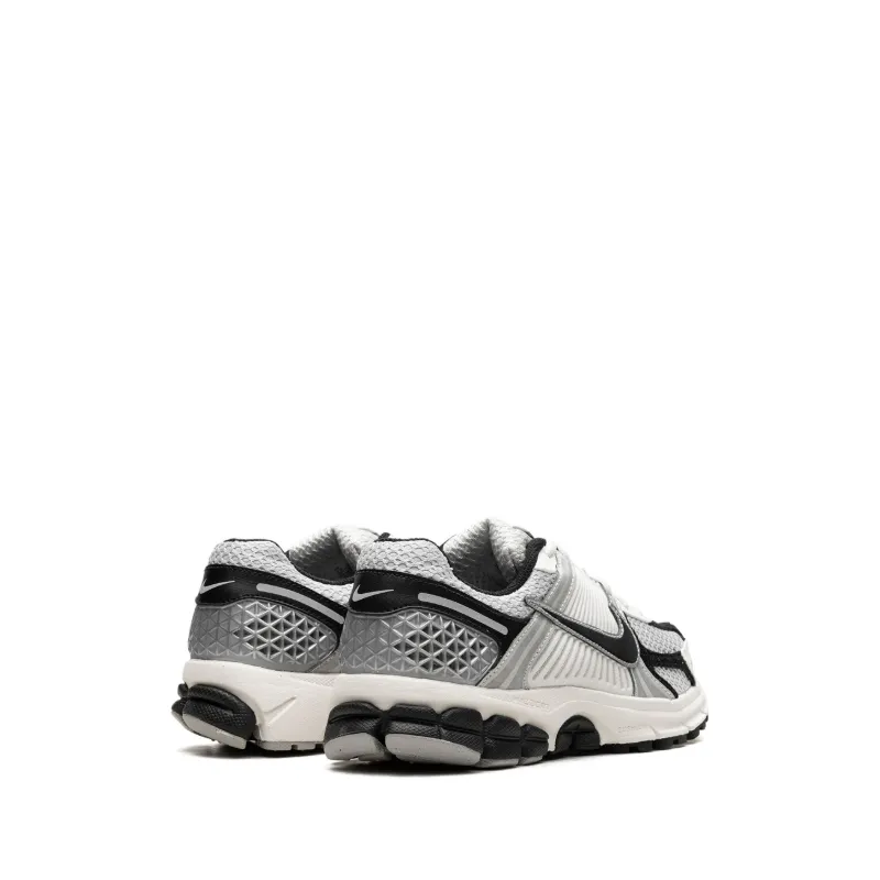 Nike Zoom Vomero 5 Photon Dust Black - Image 3