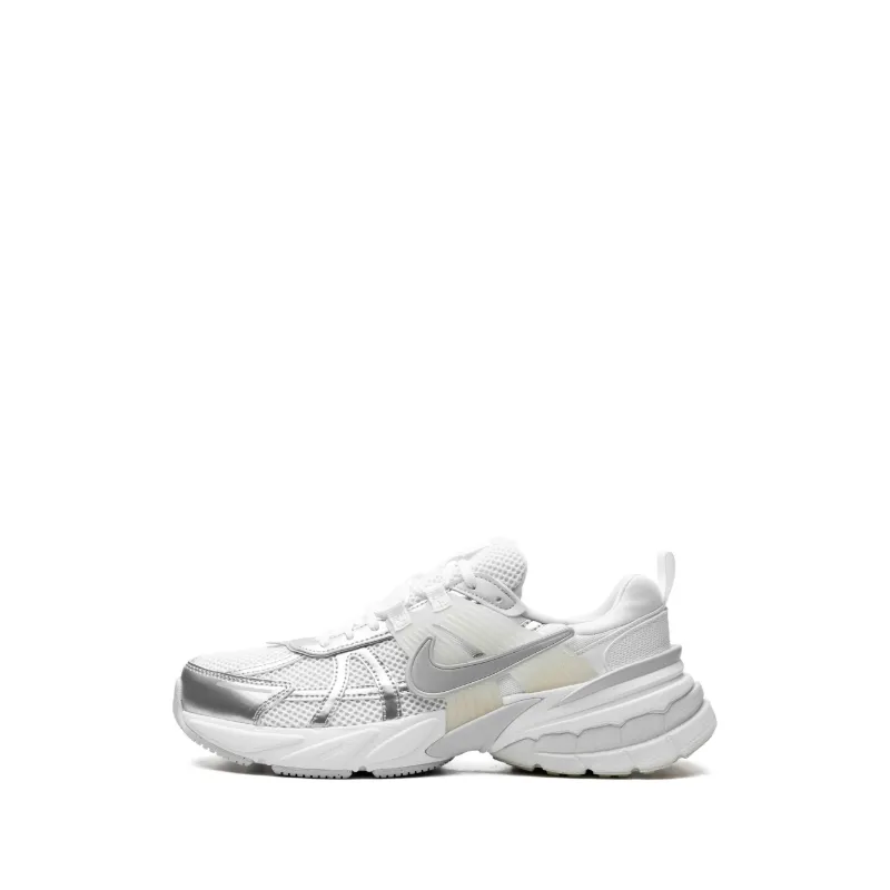 Nike V2K Run Metallic Silver White - Image 4