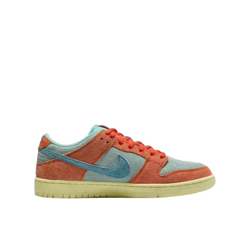 Nike SB Dunk Low Orange Emerald Rise