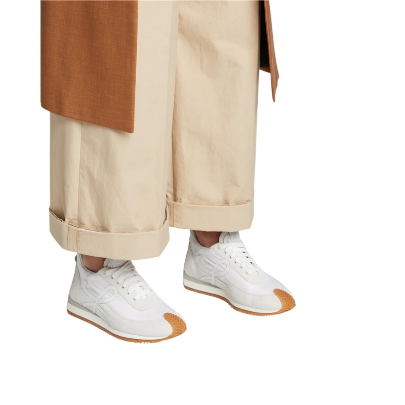 Loewe Flow Runner Low White Light Grey Gum - Image 6